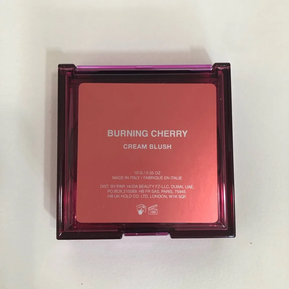 Huda Beauty Lovefest Cream Blush Burning Cherry